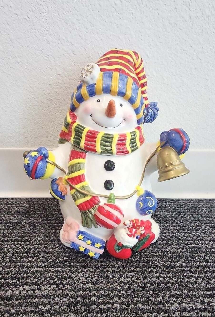 Signature Home Christmas Snowman  Ceramic Cookie Jar